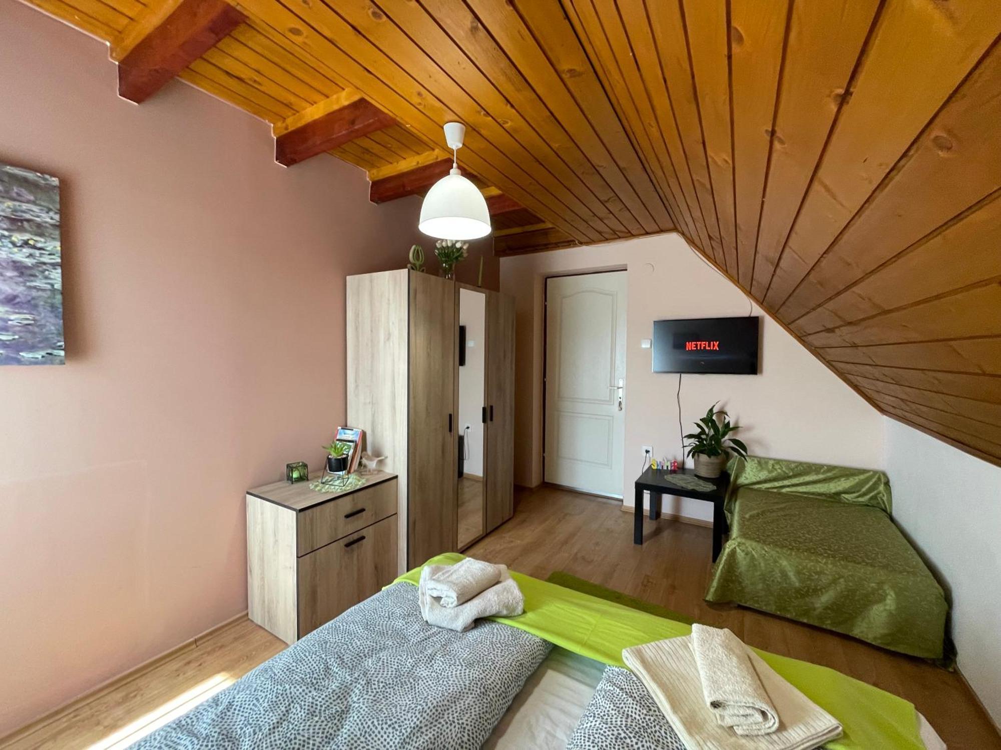 דירות Hajdúszoboszló Linett Apartman מראה חיצוני תמונה